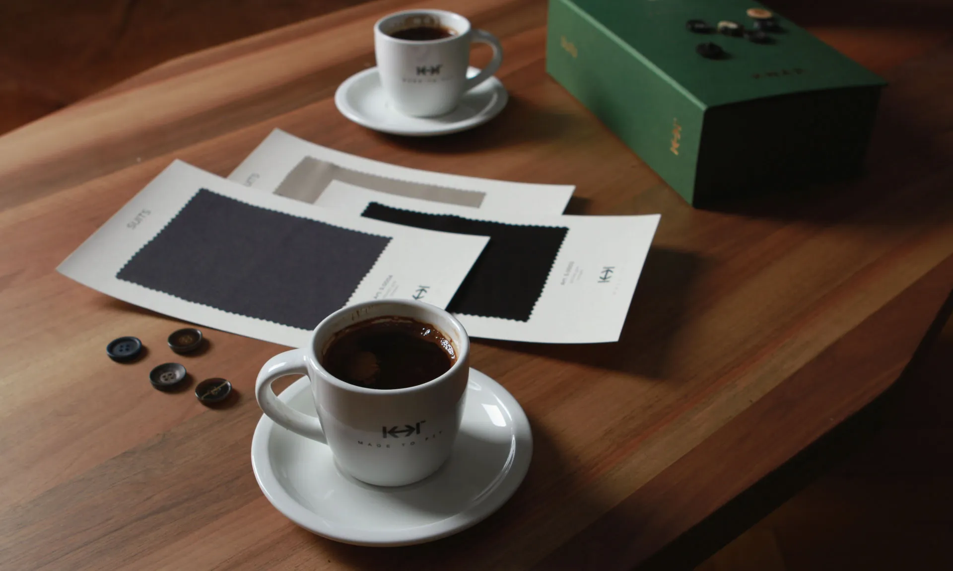 Knap - measure made suits saloon ambience, materials choosing